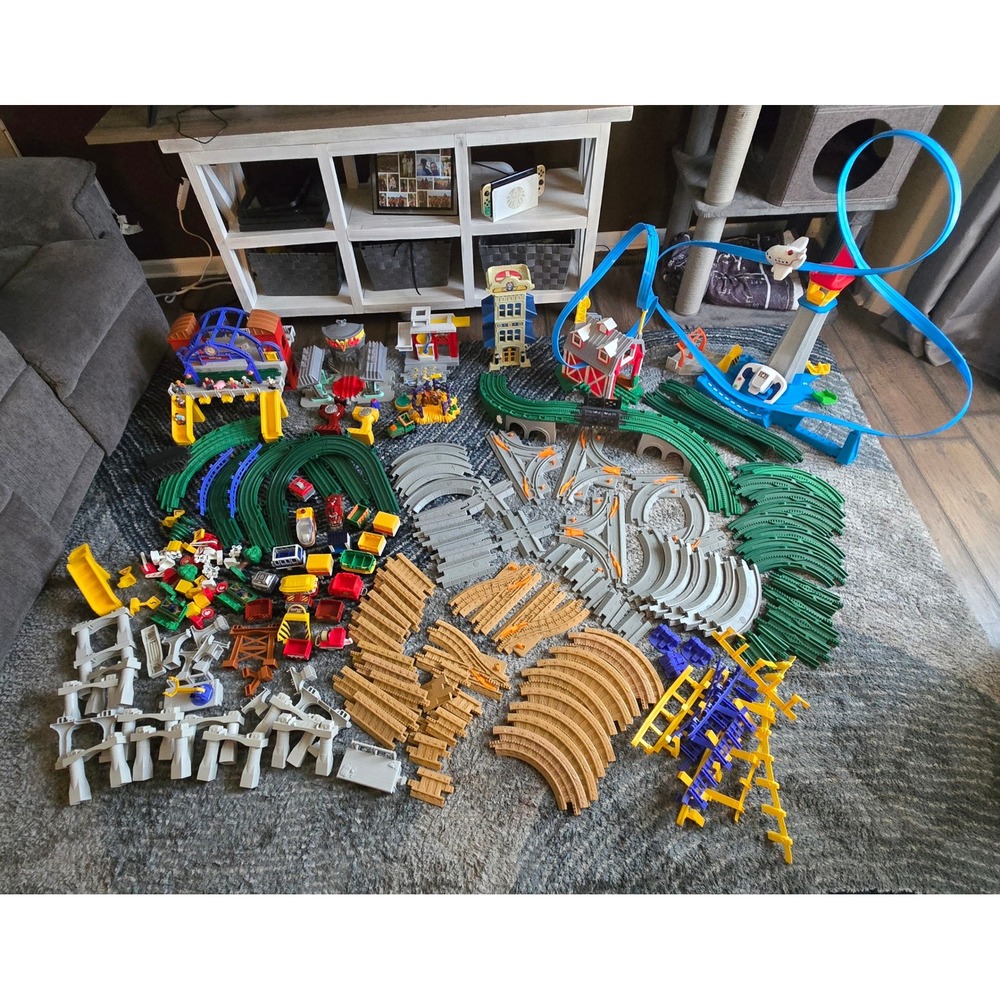 GeoTrax Huge Train Track Lot Fisher Price RC Tracks Buildings Airport Farm Test